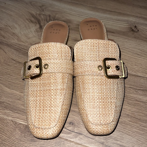 A new day Mules - Picture 2 of 2